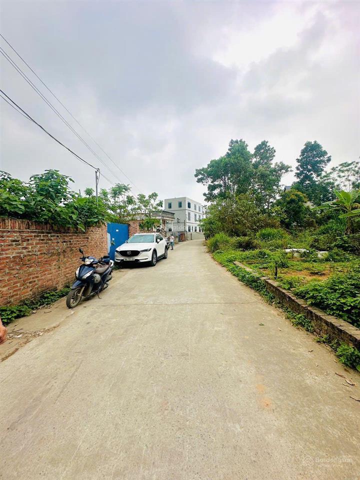 **bán đất đẹp  trục chính kinh doanh nhỏ lẻ**