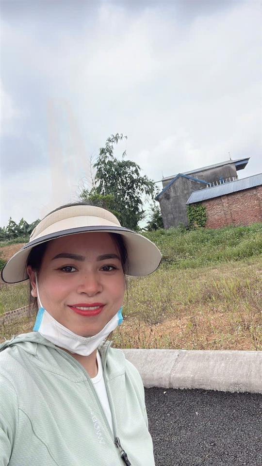 CHỈ 1,8 TỶ DT LÊN TỚI 500 M CÓ 120 M ĐẤT THỔ CƯ CÒN LẠI LÀ ĐẤT VƯỜN 
GIÁ CÒN CHƯA ĐẾN 2