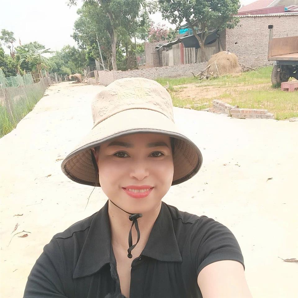 CÁC BÁC LƯU Ý ,GIÁ CHƯA ĐẾN 2 TỶ ,DIỆN TÍCH GÀN 350 M ,LÔ GÓC 2 MẶT TIỀN ,THẬT PHÙ HỢP