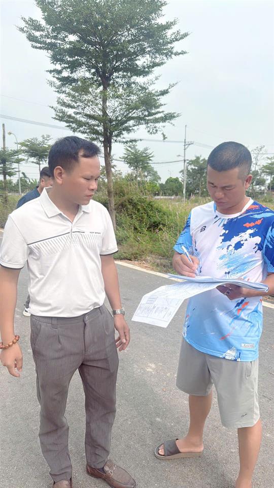 NGÓNG KHU ĐẤT ĐẤU GIÁ ;ĐỊA CHỈ TẠI KHU THANH NHÀN XÃ NỘI BÀI -THÀNH PHỐ HÀ NỘI  MỚI -VỊ