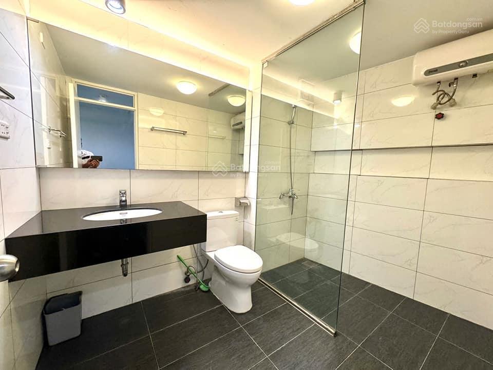 Bán nhà lô góc phố bồ đề, 7 tỷ, 35 m2, 3pn, mt 4m, ô tô kinh doanh thông từ bồ đề sang hồng tiến