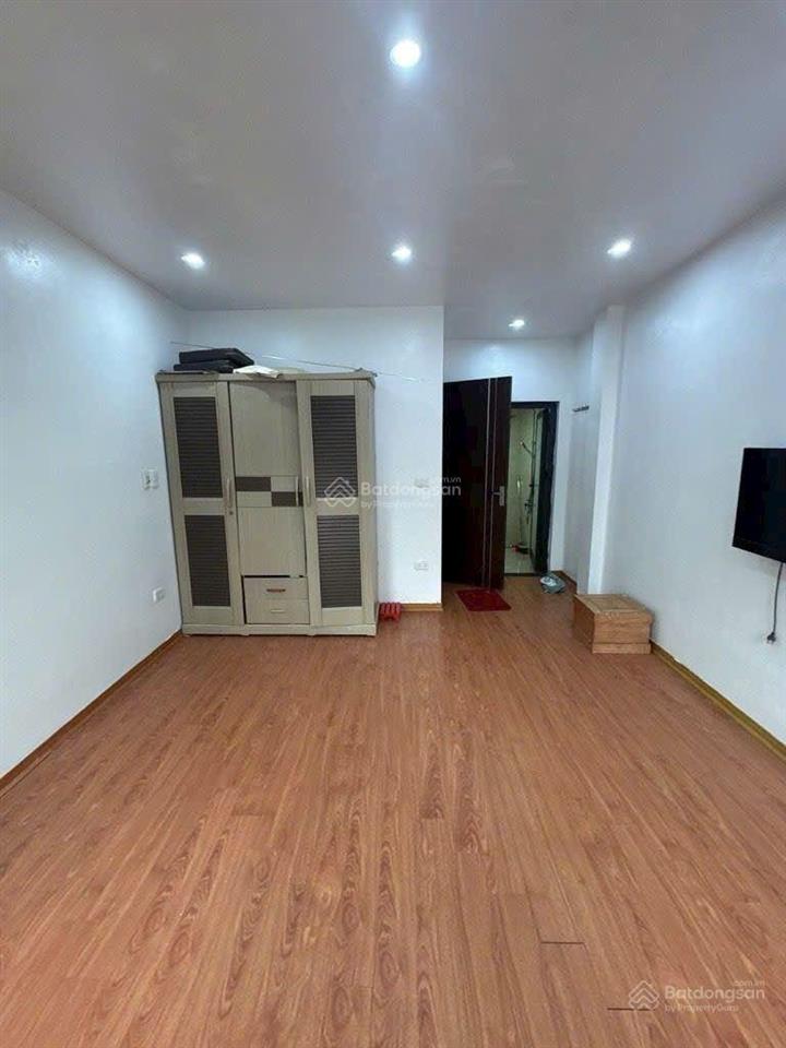 Bán nhà phố ngọc thụy long biên 7 tỷ 35m 5 tầng mt 4m gần trường việt pháp và công viên