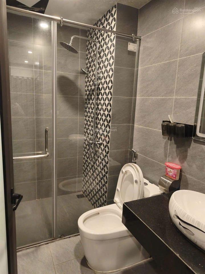 Cho thuê nhà phố sài đồng long biên 9 triệu 36m 5 tầng 3 phòng ngủ đủ nội thất gần mặt phố