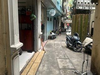 Cho thuê nhà phố hàng lược hoàn kiếm 10 triệu 33m 2 tầng ở và kinh doanh gần mặt phố và chợ