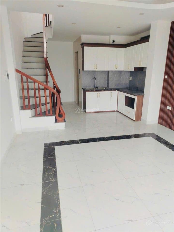 Cho thuê nhà phố thượng thanh long biên 35m 11 triệu 6t thang máy mt 4m ô tô thông kinh doanh