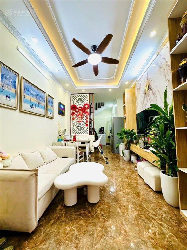 Bán nhà lô góc cổ linh long biên đối diện aeon 6.6 tỷ 35m, mt4m 5 tầng ô tô kd gần cầu vĩnh tuy