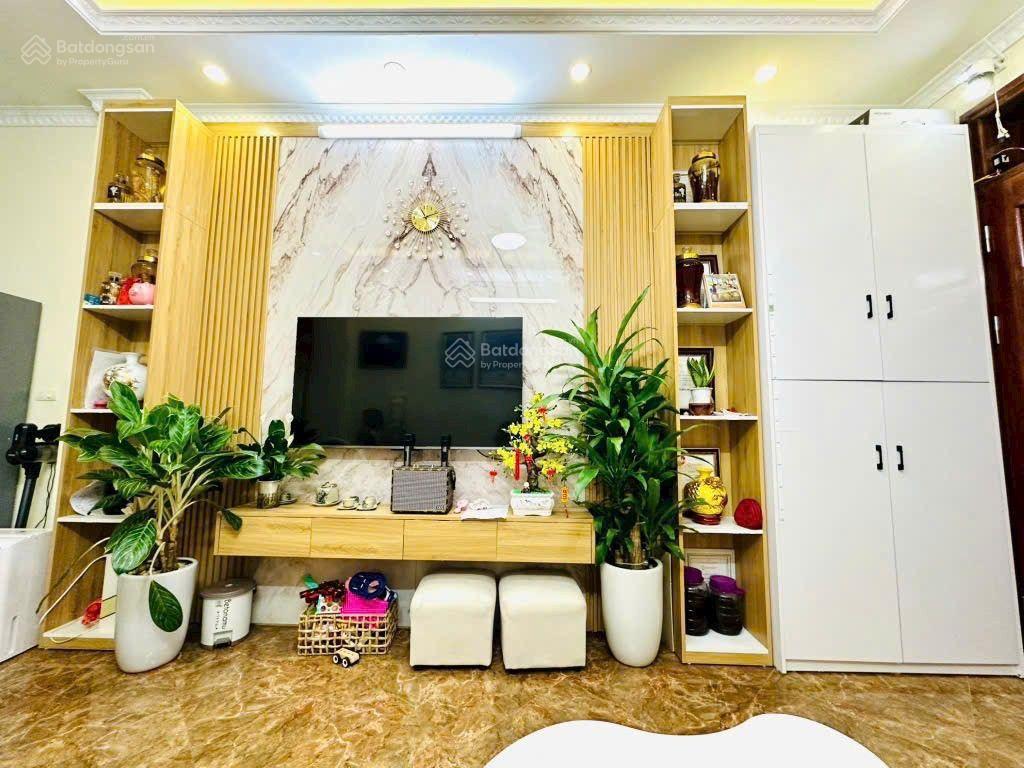 Bán nhà lô góc cổ linh long biên đối diện aeon 6.6 tỷ 35m, mt4m 5 tầng ô tô kd gần cầu vĩnh tuy