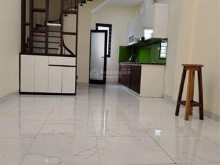 Bán nhà riêng 34m2, 6.5 tỷ,cổ linh,long biên, ngõ 3m,ô tô, kinh doanh đối diện aeon và cầu vĩnh tuy