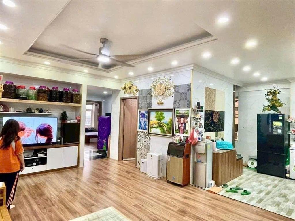 Cho thuê chung cư khu đô thị sài đồng long biên 98m2 3 ngủ 2 wc 9 triệu gần đường nguyễn lam