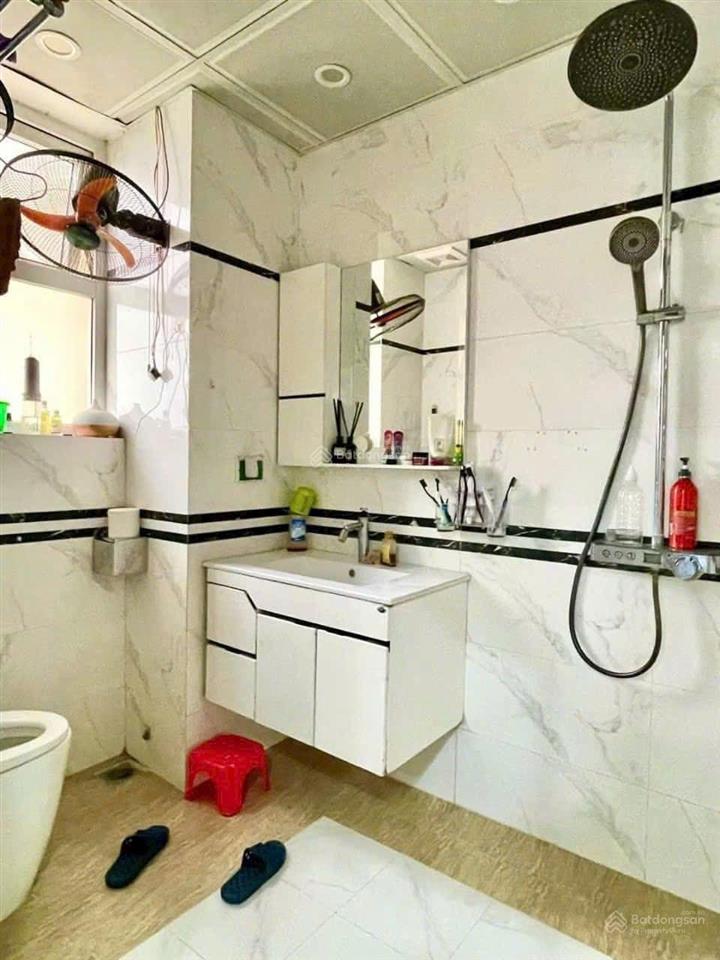 Cho thuê chung cư khu đô thị sài đồng long biên 98m2 3 ngủ 2 wc 9 triệu gần đường nguyễn lam