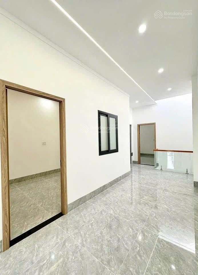 Chính chủ cần bán nhà lầu 5x21 giá chỉ 2,450 còn thương lượng mạnh!