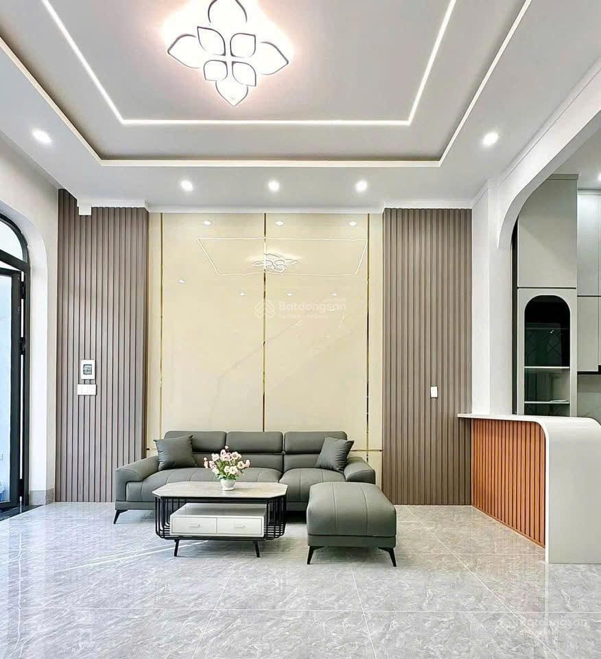 Chính chủ cần bán nhà lầu 5x21 giá chỉ 2,450 còn thương lượng mạnh!
