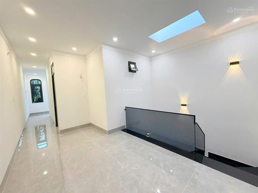 Bán nhà siêu xinh liền kề kdc bửu long đường nhựa 8m