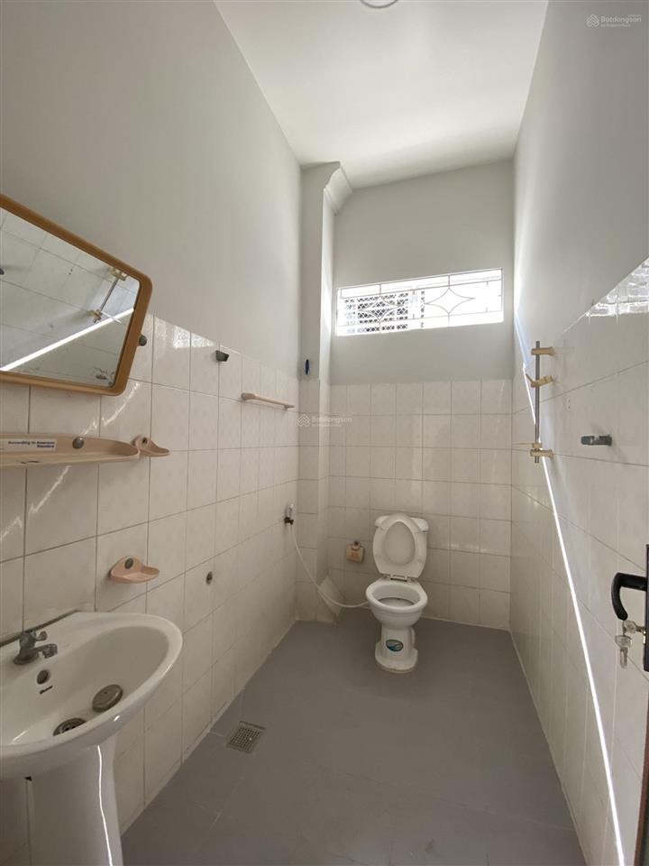 Cho thuê nhà mt đlbd phú lợi  3 tầng dtsd 360m2