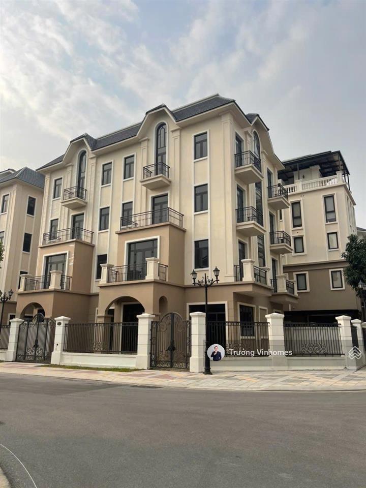 Căn biệt thự góc hiếm nhất khu, đối diện công viên 1,2ha  gần như không có căn thứ 2