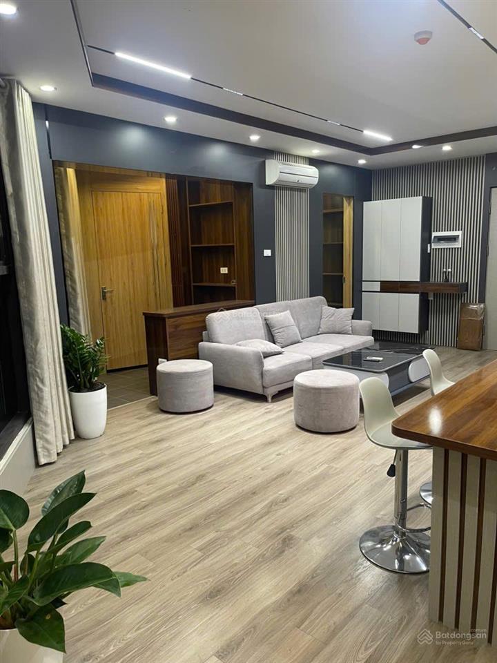 Cần bán căn hộ 3pn tòa elip view đẹp, diện tích rộng, ngay chân ga tàu điện văn quán