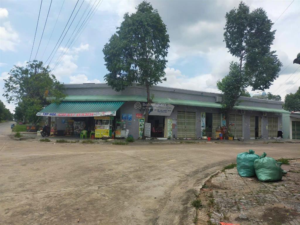 Bán lô góc dãy 7 kiot tại khu đô thị mỹ phước 3, 300m2