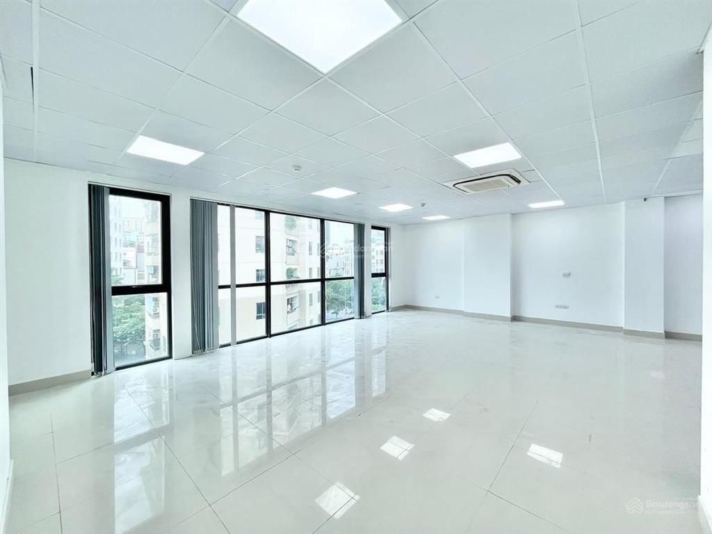 Cho thuê nhà đường võ oanh, phường 25, quận bình thạnh, dt 5,5x20m, hầm trệt 5 lầu