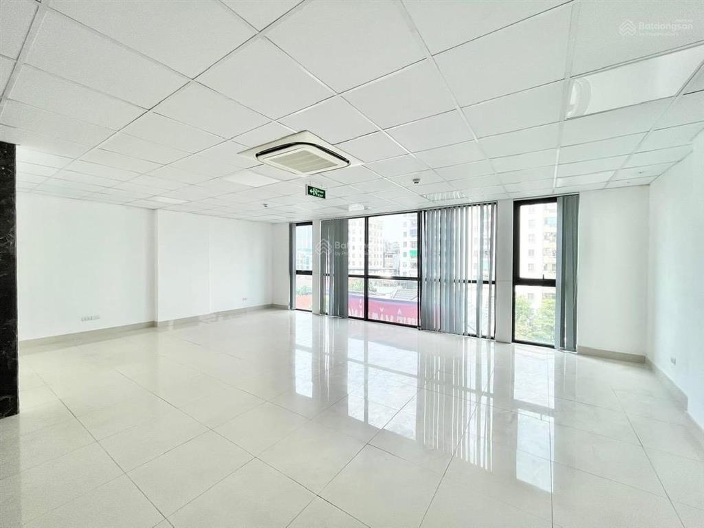 Cho thuê nhà đường võ oanh, phường 25, quận bình thạnh, dt 5,5x20m, hầm trệt 5 lầu