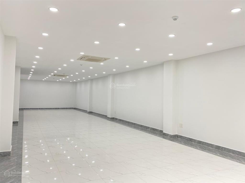 Cho thuê nhà đường võ oanh, phường 25, quận bình thạnh, dt 5,5x20m, hầm trệt 5 lầu