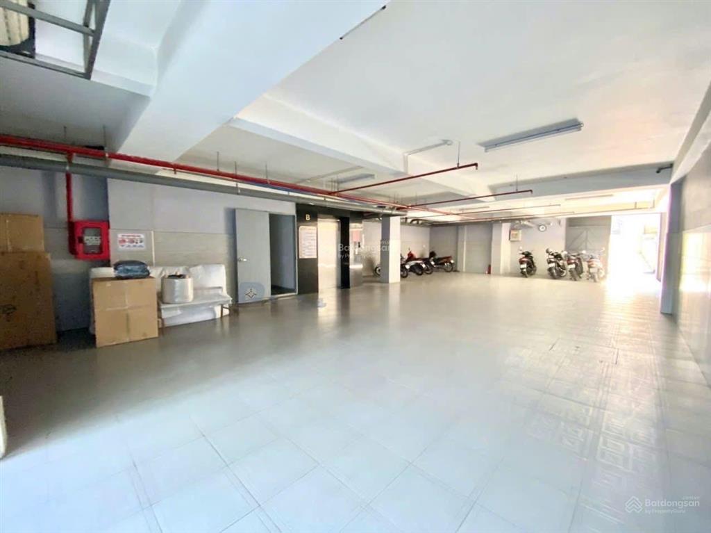 Cho thuê nhà đường nguyễn đình chiểu, phường 4, quận 3, dt 9x20m, hầm trệt 4 lầu, mới xây