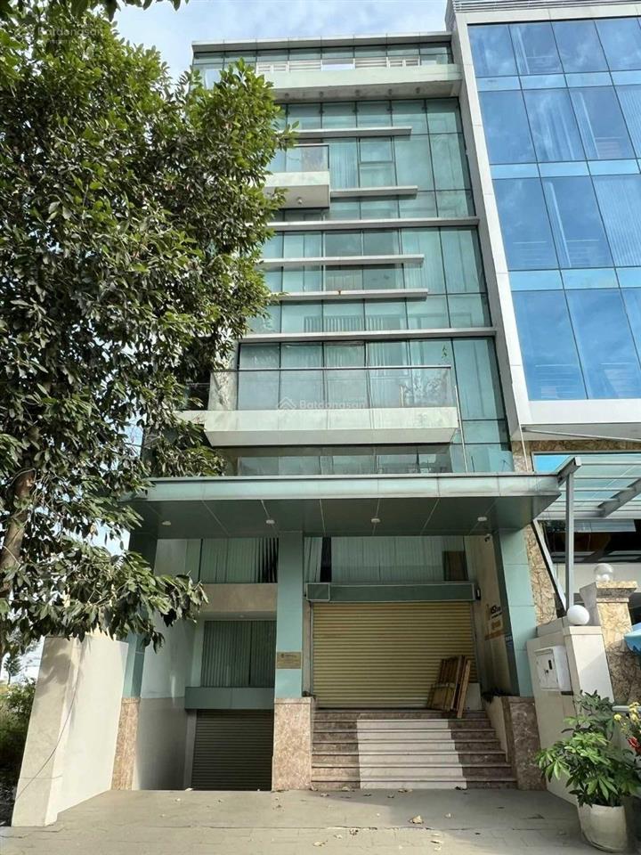 Cho thuê nhà lê văn sỹ, p. 14, quận 3, dt 8x18m, hầm trệt 4 lầu