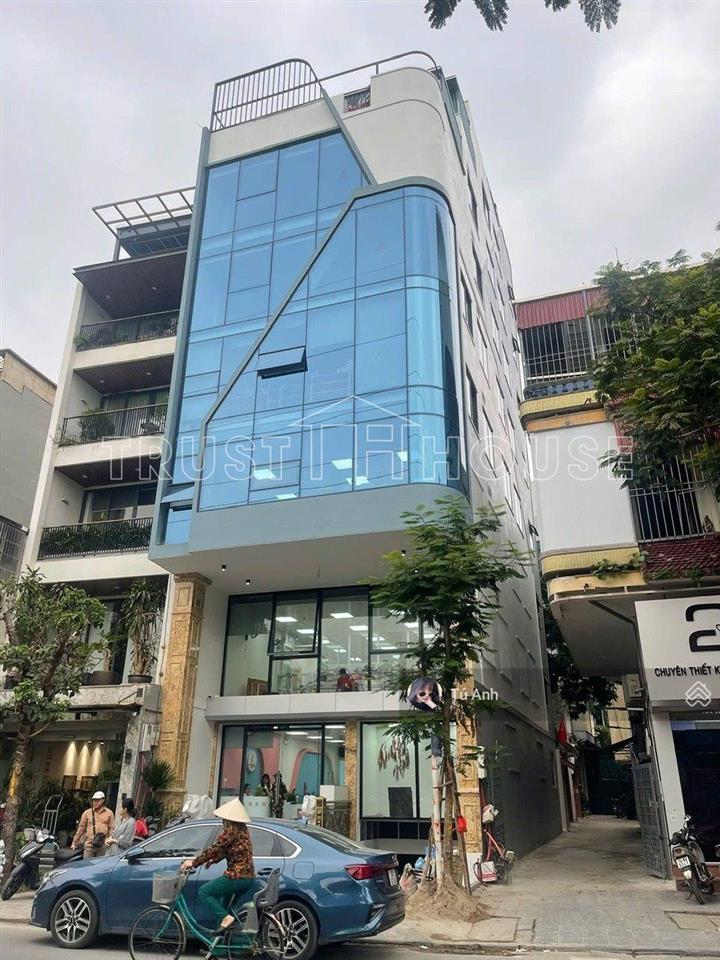 Cho thuê nhà trần quang diệu, p. 14, quận 3, dt 7x20m, hầm trệt 5 lầu, nhà đẹp, vị trí đắc địa