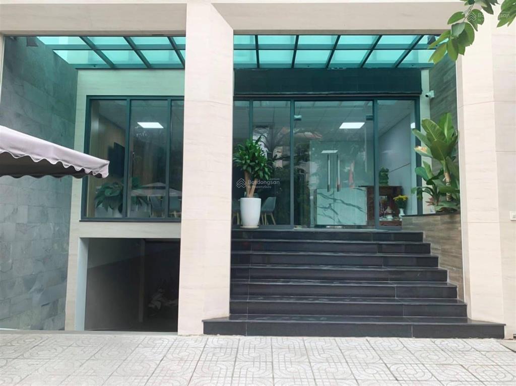 Cho thuê tòa nhà khu d giá rẻ, phường 25, bình thạnh, hầm trệt 5 lầu, 900m2 sử dụng