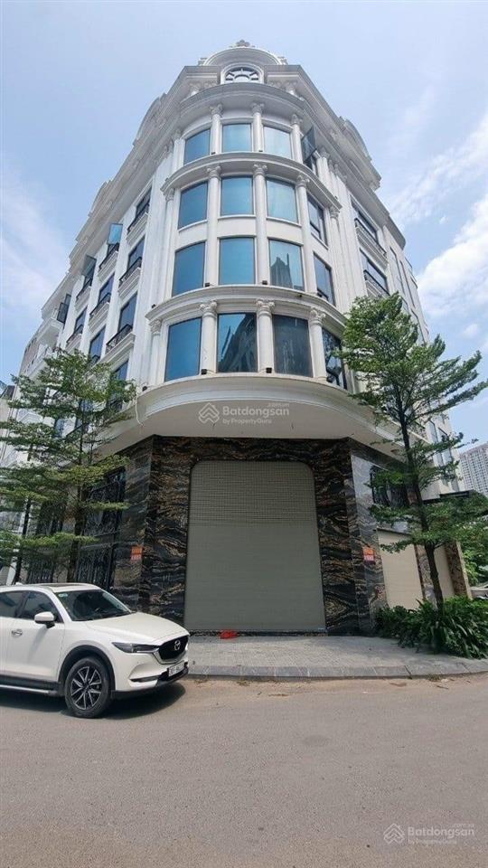 Cho thuê nhà đường dương quảng hàm, p. 5, quận gò vấp, dt 6x19m, 1 trệt 4 lầu thang máy