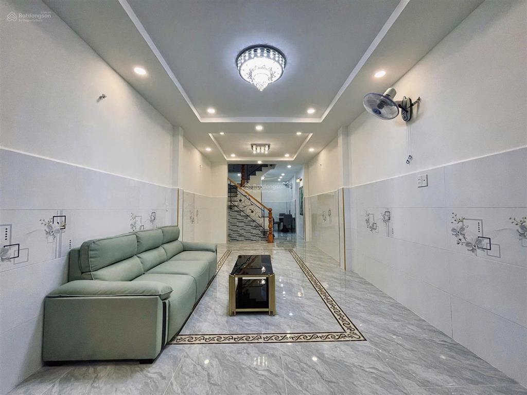 Hẻm nhựa 6m khu sân bay đường cộng hòa p.tân sơn nhất. cn56m2  4 tầng giá chỉ 11.2 tỷ