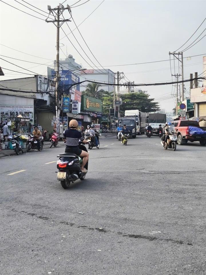 Đất full 100% thổ cư, 328m2 cạnh chợ đường, hà huy giáp, quận 12 chỉ 100m, thương lượng chính chủ