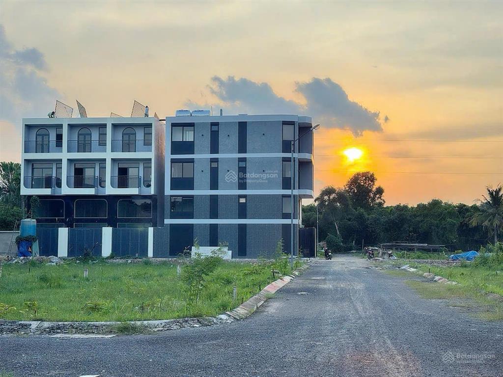 Đất 100% thổ cư ngô chí quốc, bình chiểu, thủ đức, nhận xây dựng ngay, sẵn sổ hồng