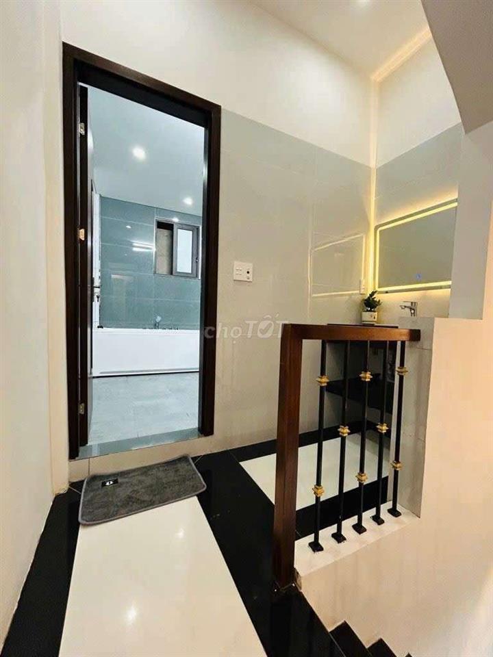 Nhà Đẹp Tố Hữu, Ô Tô Đỗ Cửa. Dân Trí Cao, Nhà Mới 5 Tầng. Nhỉnh 8 Tỷ