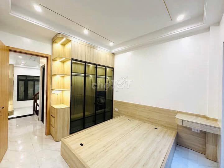 Bán Nhà Kv Tố Hữu Giá Tốt. Nhanh Thì Còn. 5 Tầng Mới, Gần Ô Tô. 6,x Tỷ