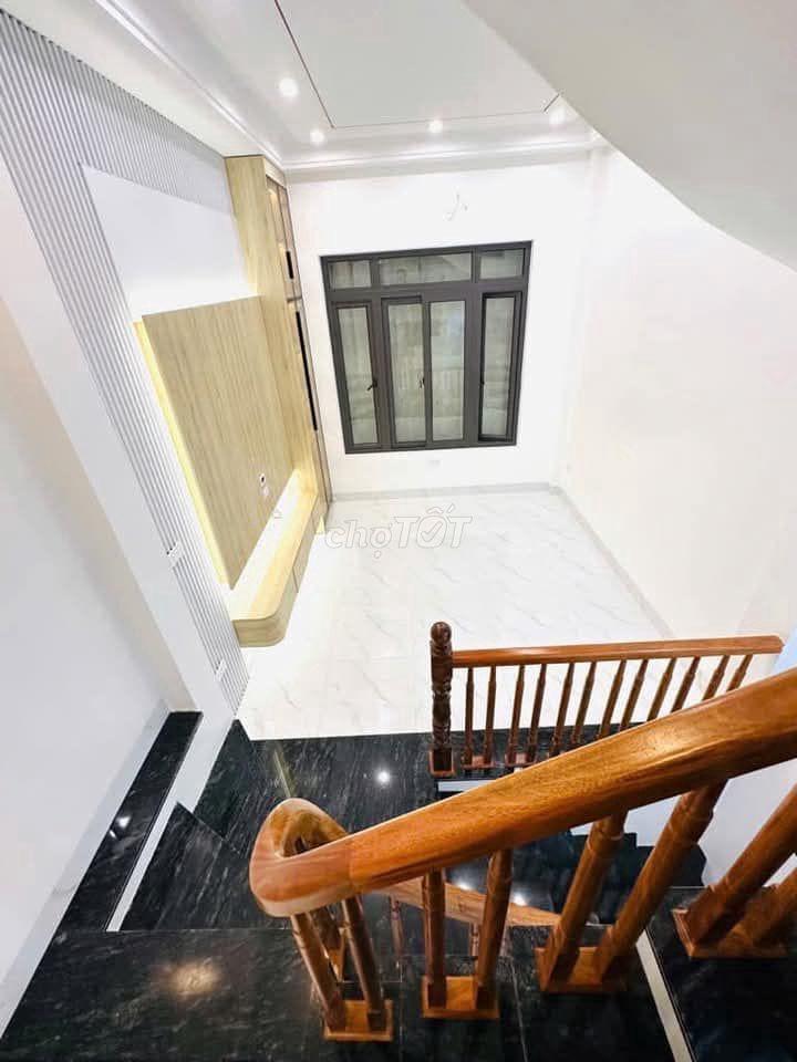 Bán Nhà Kv Tố Hữu Giá Tốt. Nhanh Thì Còn. 5 Tầng Mới, Gần Ô Tô. 6,x Tỷ