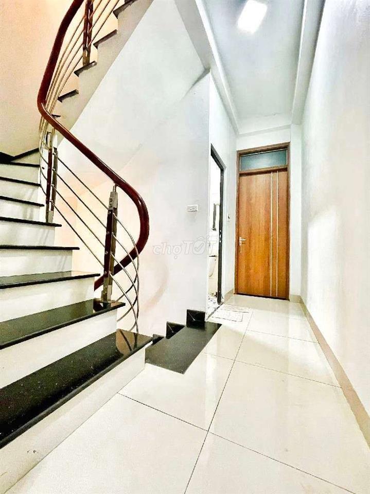 Bán Nhà Lương Thế Vinh Phùng Khoang, 5 tầng. 37 m2 *5 tầng. Nhỉnh 6 tỷ