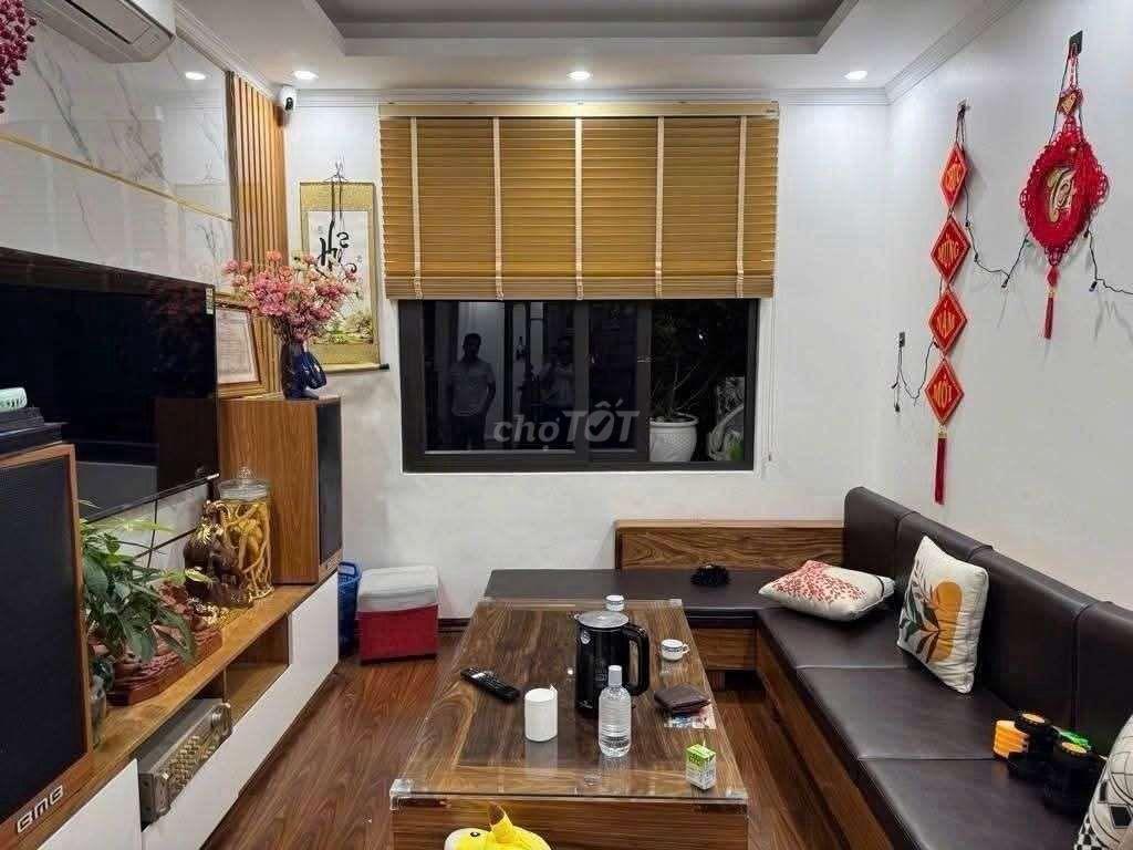 Bán Nhà Đại Mỗ 4 PN. Ngõ Thoáng gần Ô Tô. 39 m *4 tầng. 5,x tỷ. Hiếm