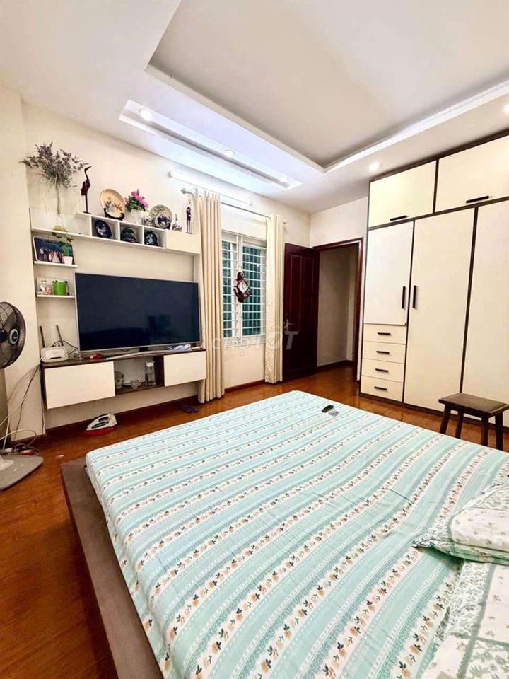 CHÚ HÙNG CÁN BỘ VTV - BÁN NHÀ MỄ TRÌ ĐỂ SANG VINHOMES DƯỠNG GIÀ