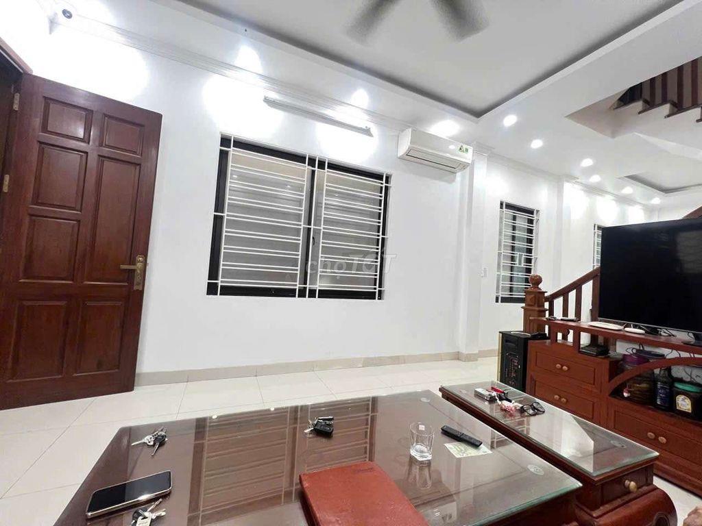 Bán nhà Mễ Trì 39 m * 4 tầng. 6,36 tỷ. Xem Ngay
