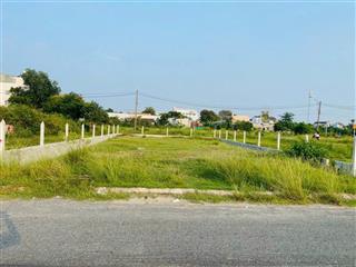 Đẹp  giá tốt nhất khu! tại gió ngàn 200m2 phù hợp mọi kinh doanh. nơi sầm uất và phát triển. shr