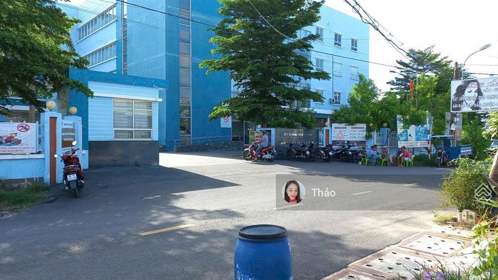 Sát bên trạm y tế  mt vũ duy chí ttcc. 138m2 nở hậu. pháp lý rõ ràng. gọi em mua đất