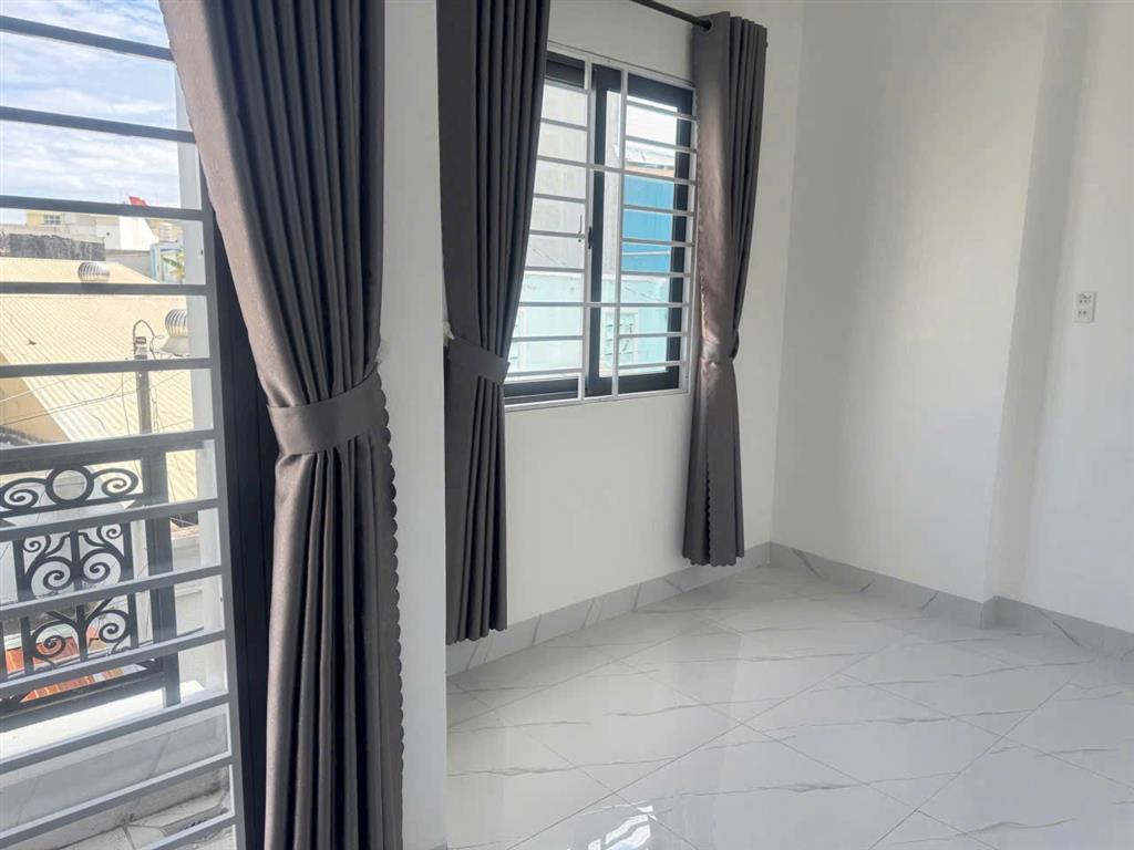 Bán nhà 2 Tầng Trung Tâm TP Đồng Nai,SHR, FULL Nội Thất cao cấp,gần D2D