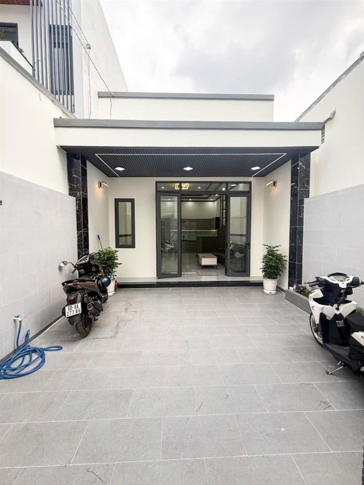 Bán nhà 120m2 Trung Tâm Biên Hòa,ngay cổng 2,SHR đường ô tô