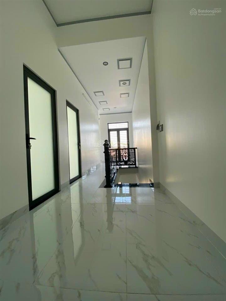 Bán nhà đẹp 2 tầng p.biên hòa, shr đường 2 ô tô thông thoáng, gần cầu hang