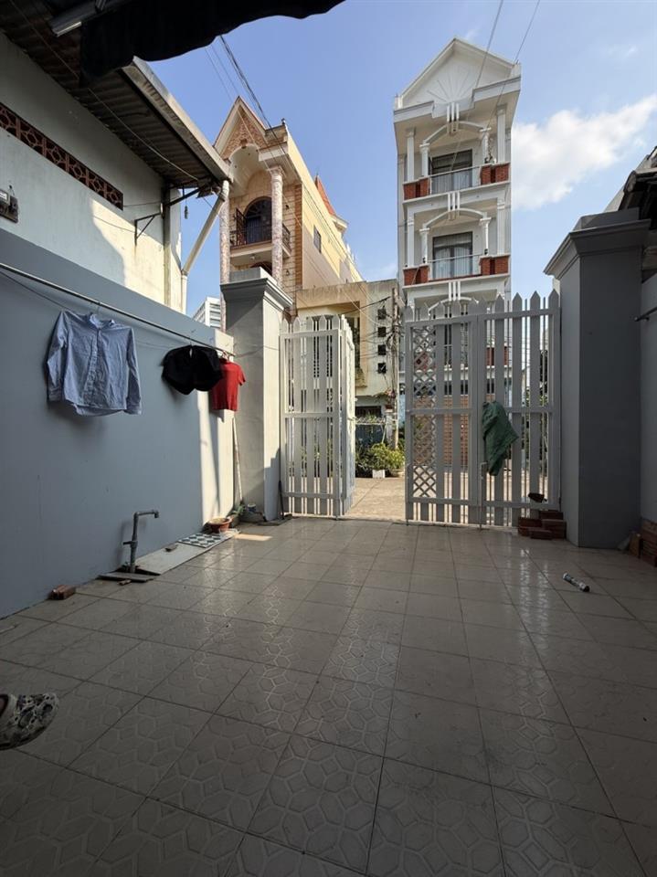 Bán nhà 2 Tầng P.Tam Hiệp,SHR đường nhựa 8M,gần trường THPT Trấn Biên