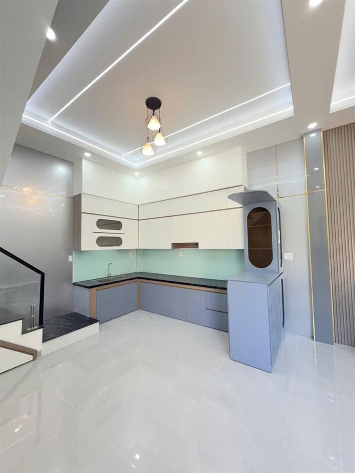 Bán nhà 2 Tầng P.Biên Hòa,SHR đường ô tô 7 chỗ,Gần TTTM AEON Mall