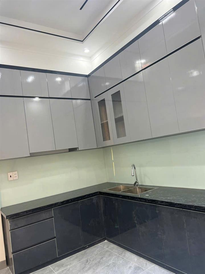 Bán nhà 2 Tầng P.Biên Hòa,SHR thổ cư,đường ô tô,gần trường THPT Chu Văn An