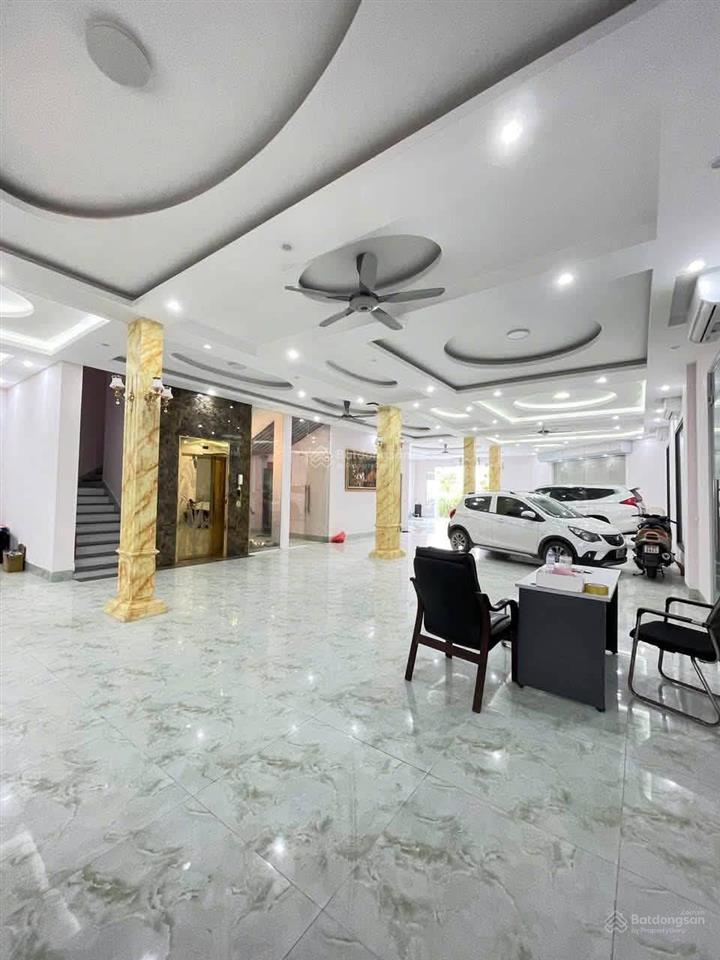 Tòa nhà 1.100m2 sàn kđt đại thanh