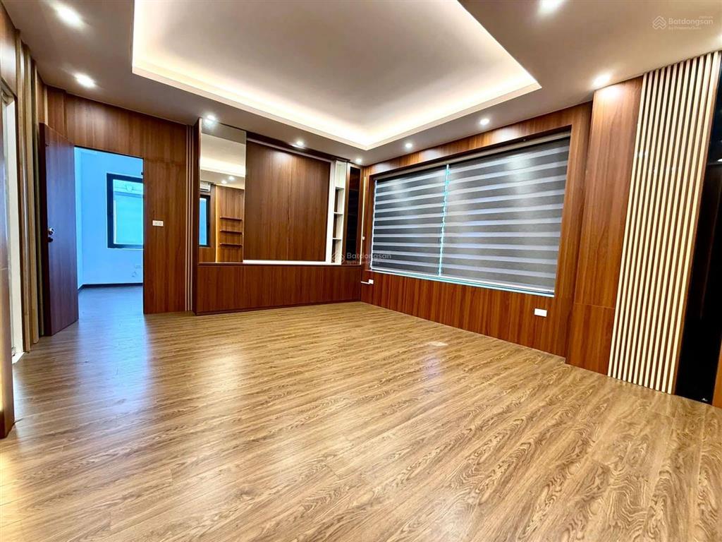 Siêu phẩm biệt thự mới đẹp nguyễn xiển thanh xuân  150m2 x 6 tầng có thang máy  giá 65 tr/tháng
