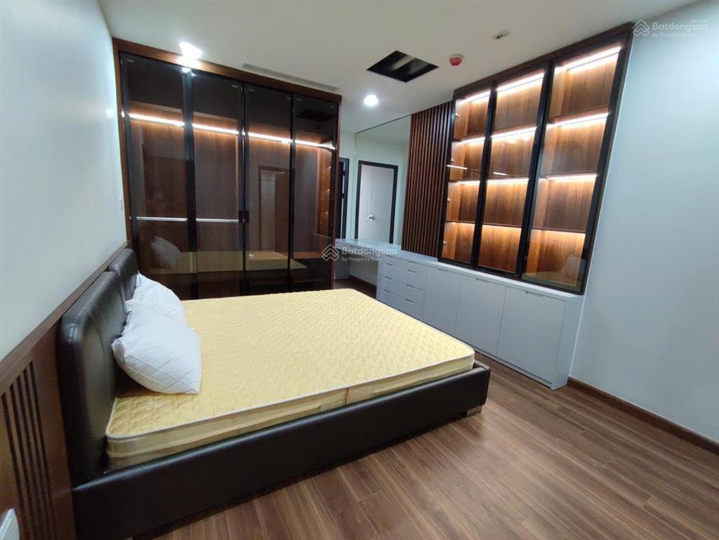 Bán căn hộ chung cư 4pn, 3wc chỉ với 10,5 tỷ, 130m2 tại phố trung kính, quận cầu giấy, hà nội